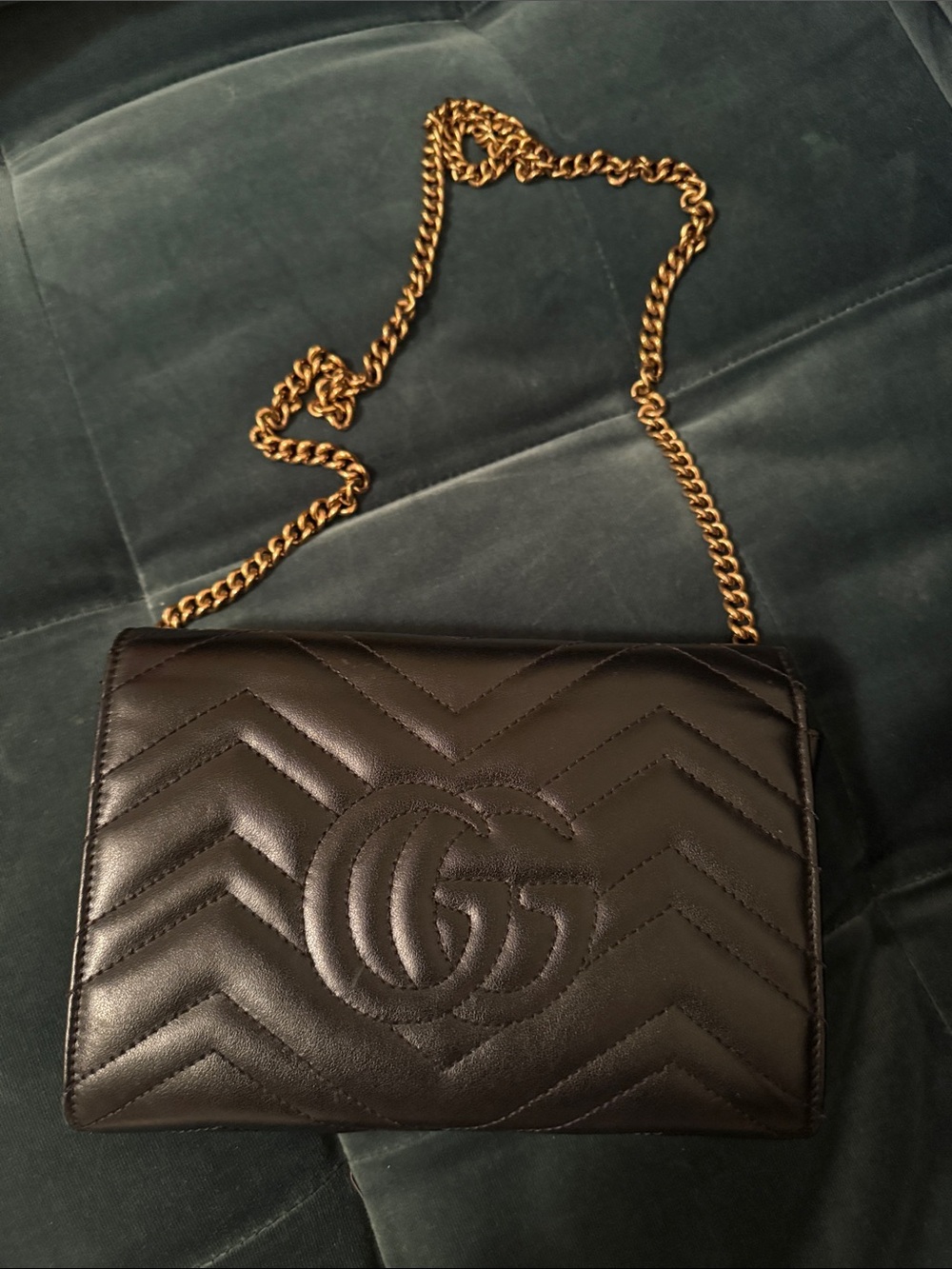 ✨ Superb Condition Gucci Black GG Marmont Wallet On A Chain with Gold Hardware ✨ - Picture 7 of 10